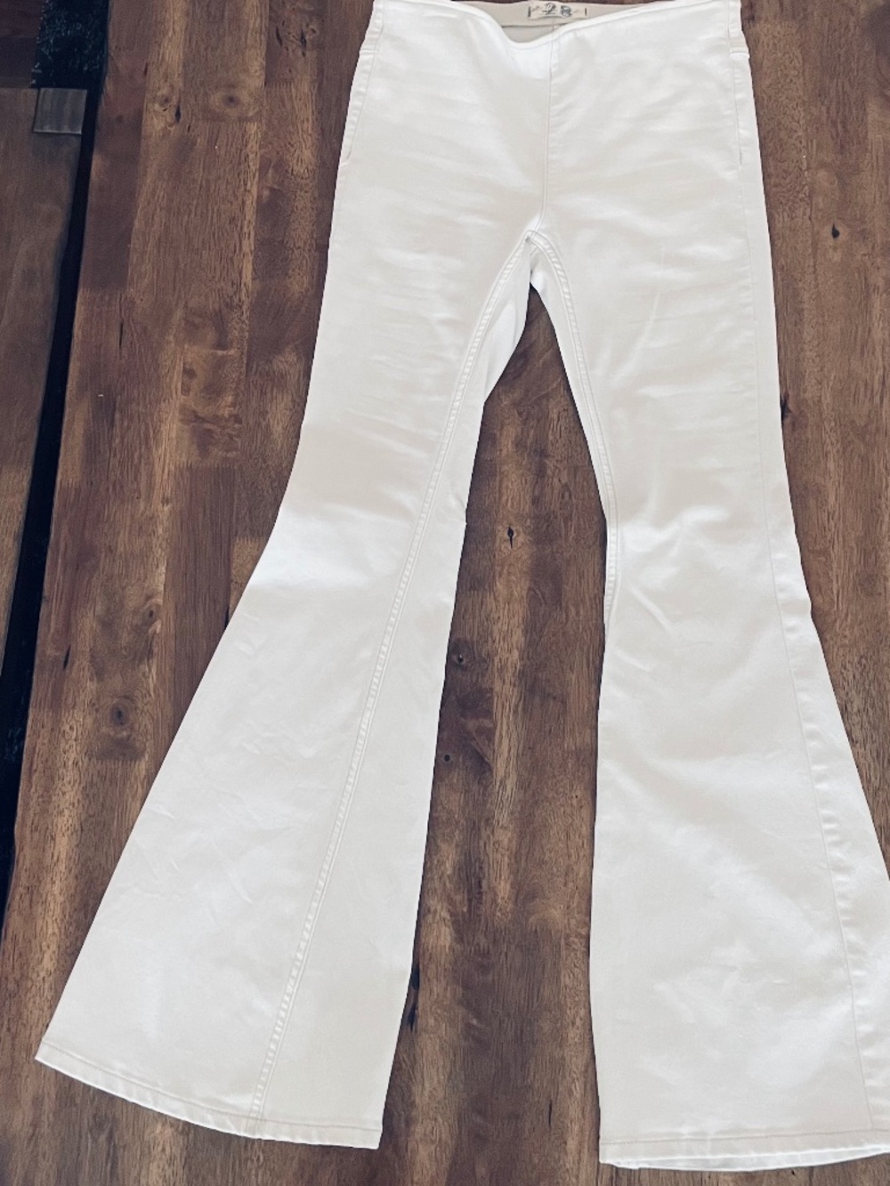 Free People We The Free Cream Flared Pull On Stretch Jeans Womens 28 70's